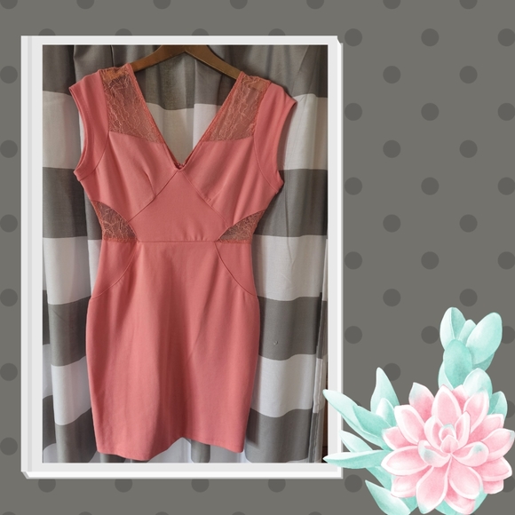 Jack x BB Dakota Cutout Lace Bodycon Dres - Picture 1 of 3